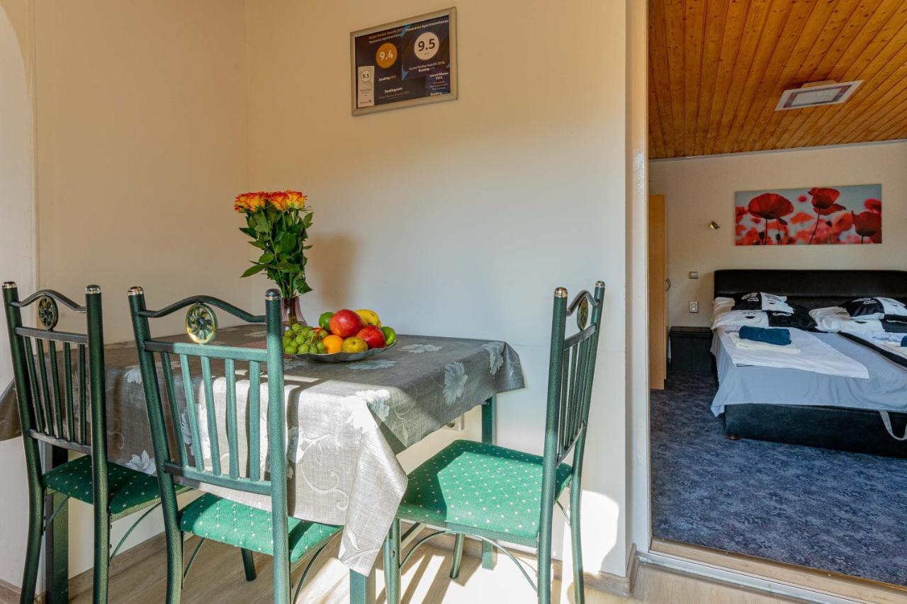 Panorama Apartmanhaz Ostrzyhom Zewnętrze zdjęcie