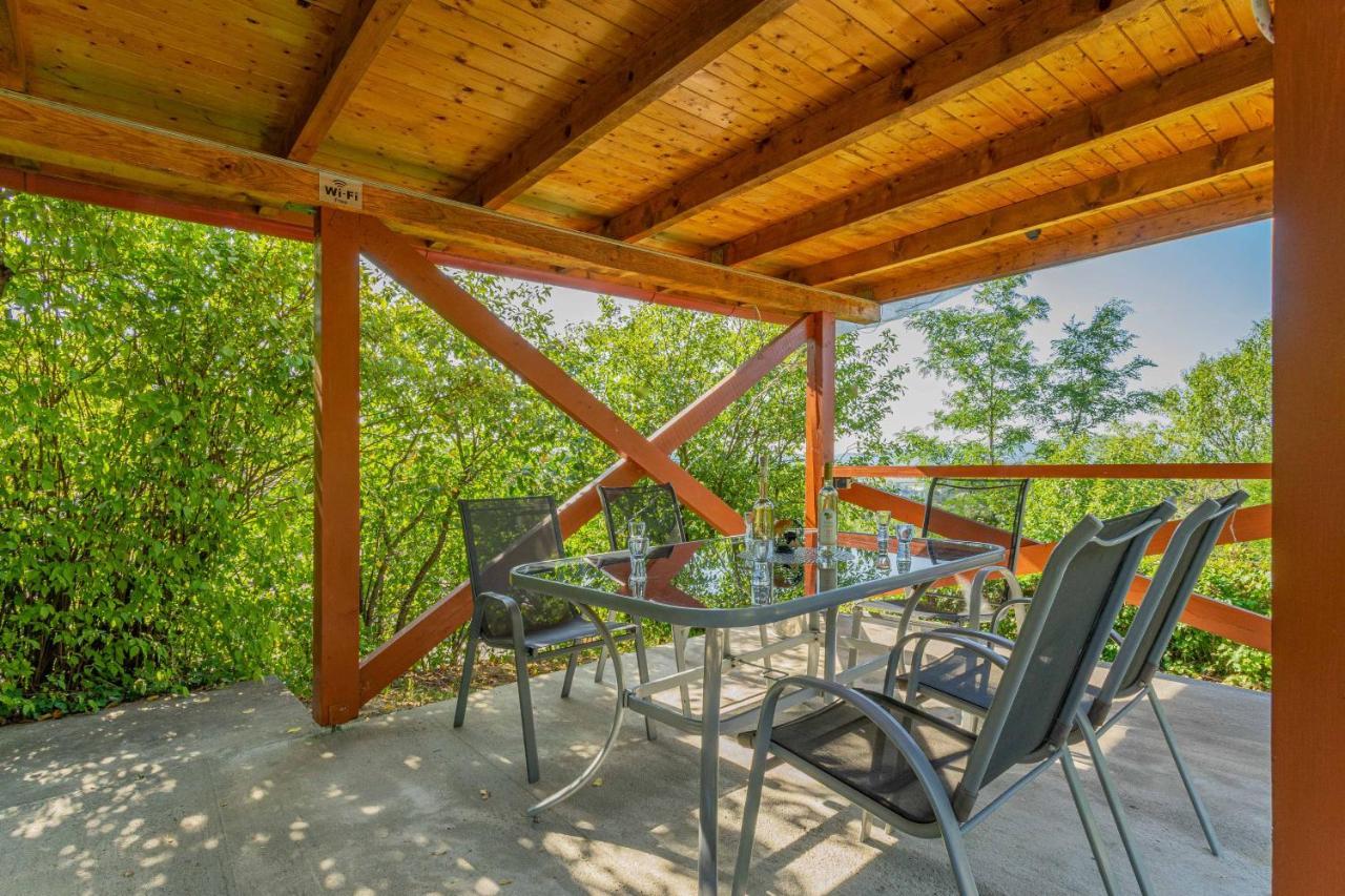 Panorama Apartmanhaz Ostrzyhom Zewnętrze zdjęcie