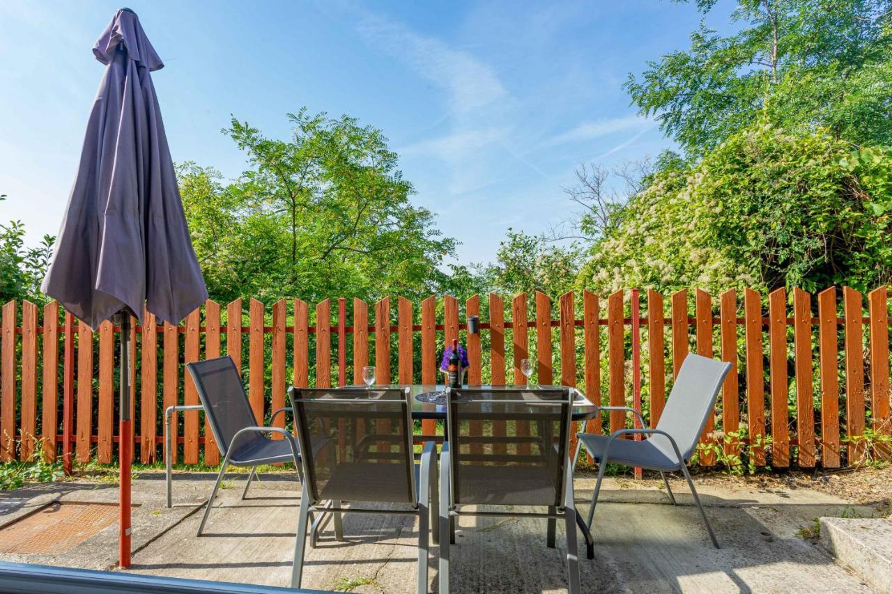 Panorama Apartmanhaz Ostrzyhom Zewnętrze zdjęcie