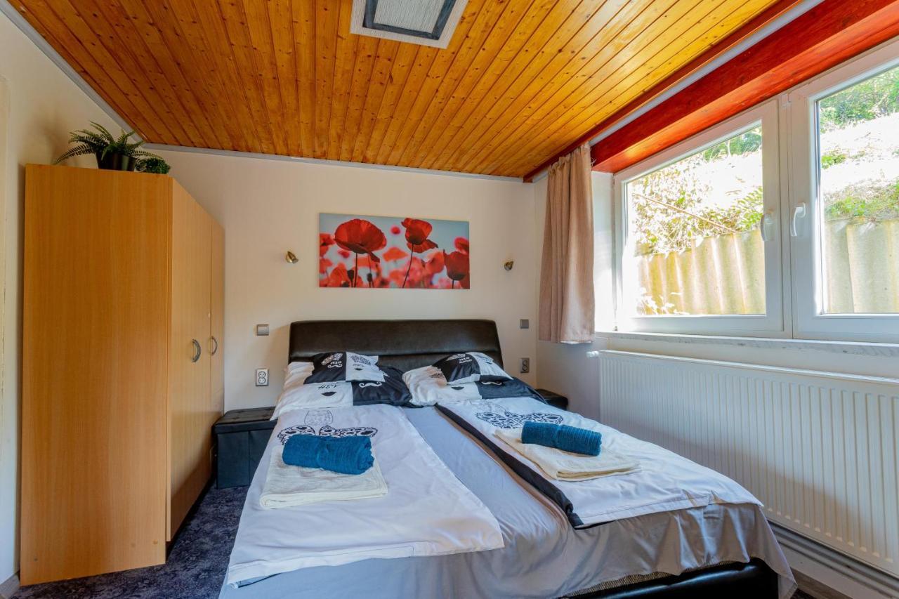 Panorama Apartmanhaz Ostrzyhom Zewnętrze zdjęcie