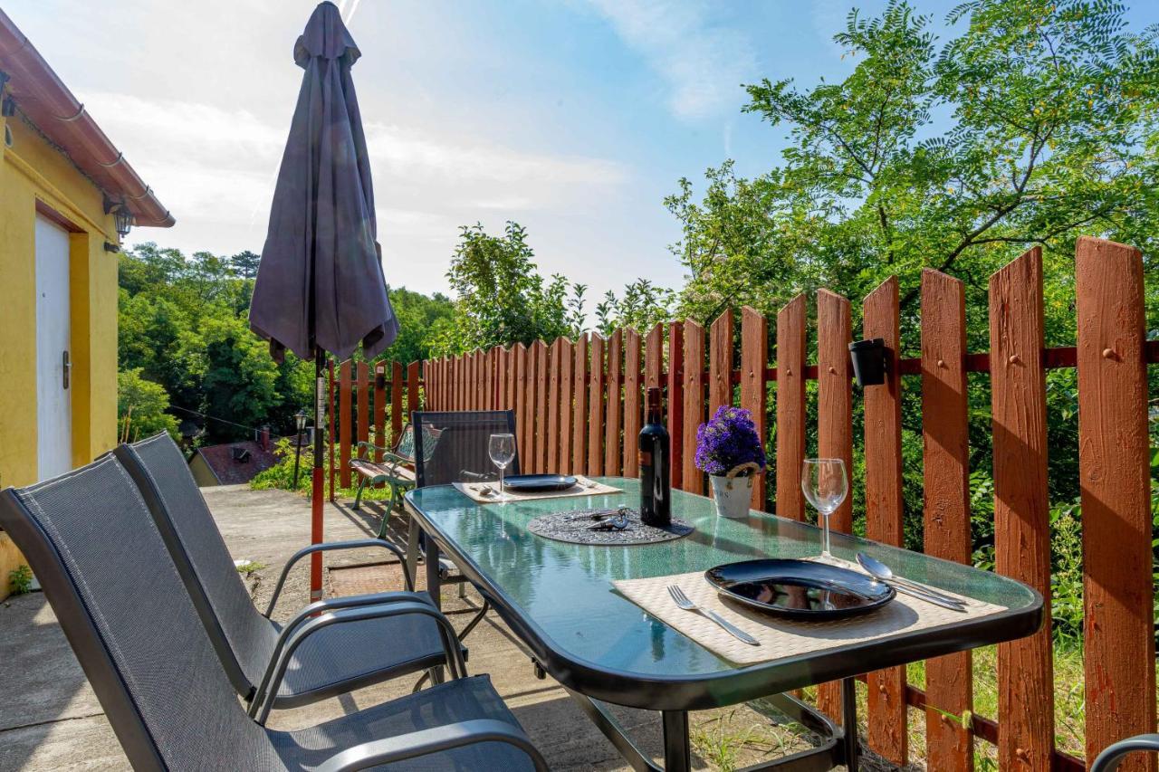 Panorama Apartmanhaz Ostrzyhom Zewnętrze zdjęcie