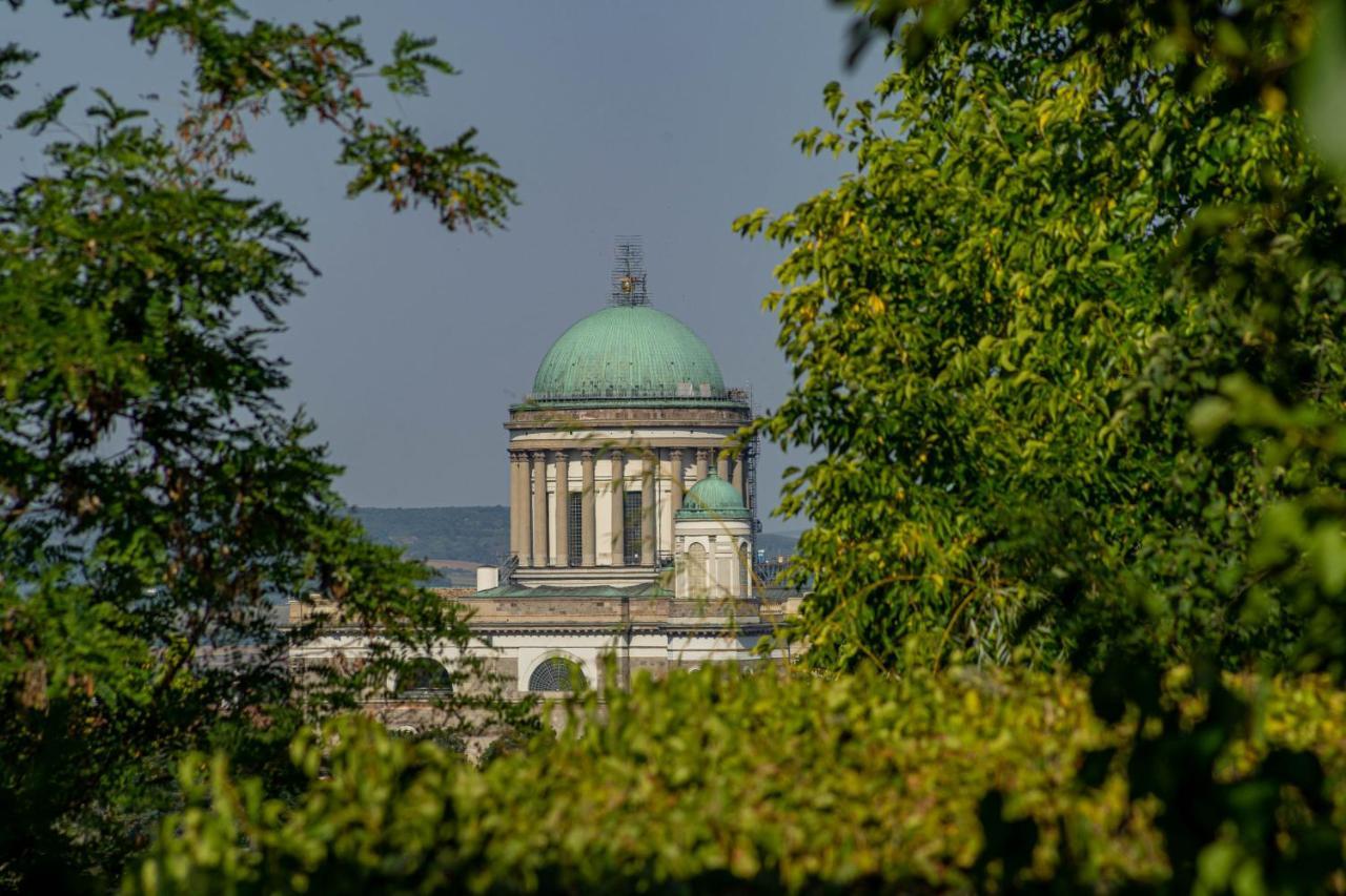 Panorama Apartmanhaz Ostrzyhom Zewnętrze zdjęcie