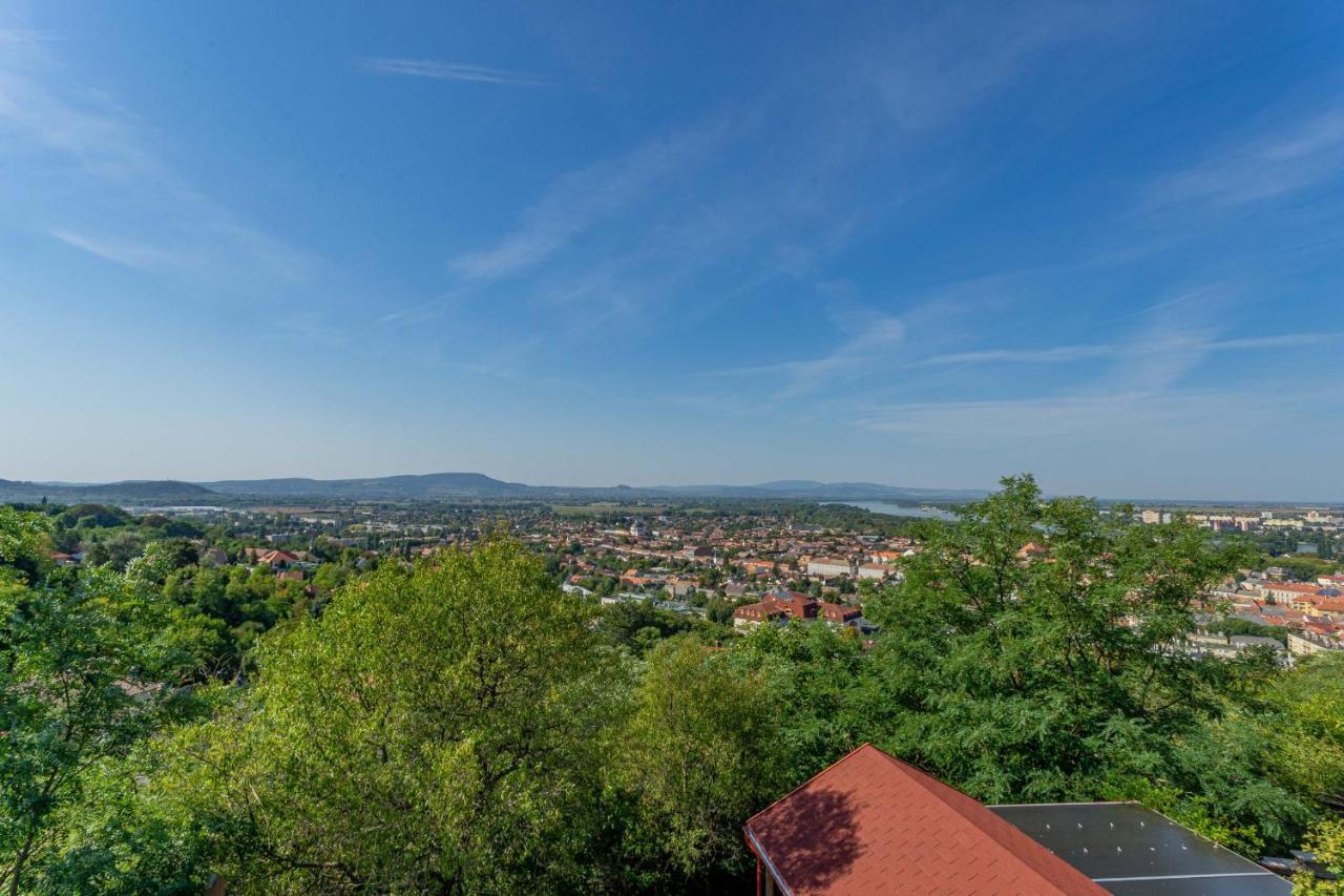 Panorama Apartmanhaz Ostrzyhom Zewnętrze zdjęcie