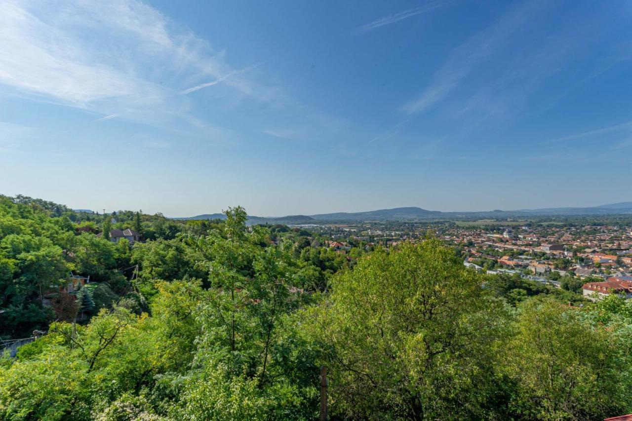 Panorama Apartmanhaz Ostrzyhom Zewnętrze zdjęcie